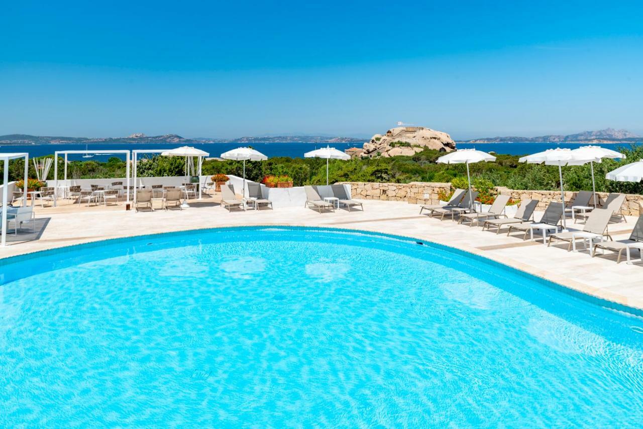 Hotel Grand Relais Dei Nuraghi Baja Sardinia Exterior foto